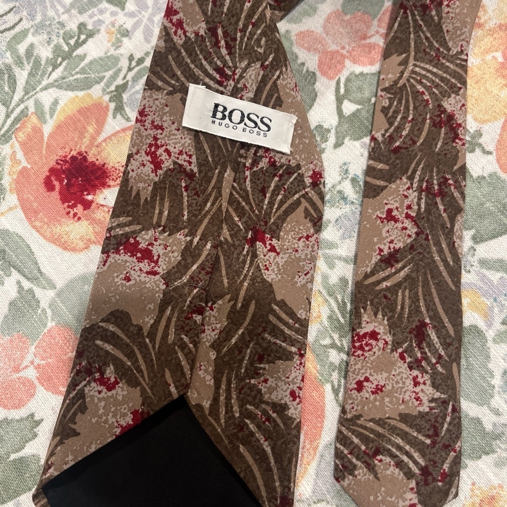 Hugo Boss Brown and Red Floral Tie - Picture 2 of 5